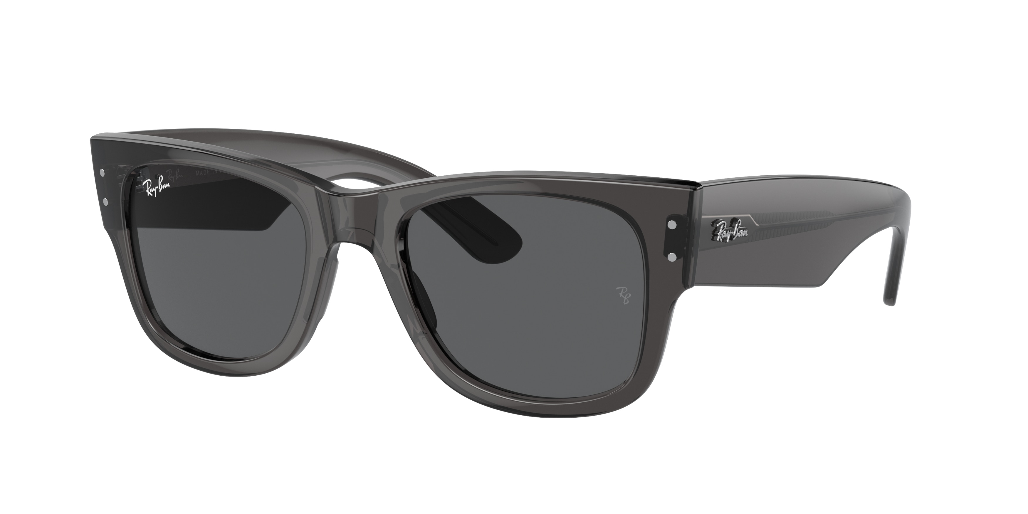 Bay ban sunglasses shop